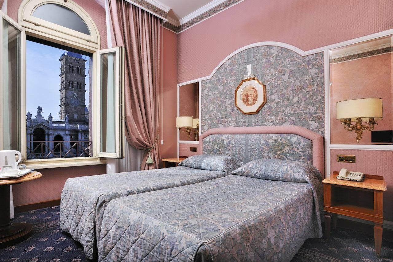 Hotel Mecenate Palace